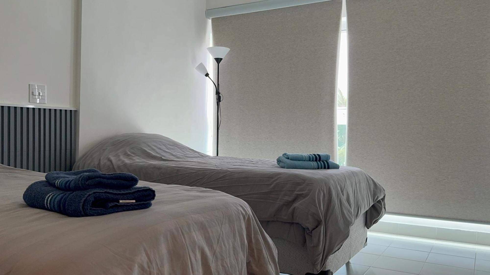 גוארויה Apartamento Vista Para O Mar E Pe Na Areia מראה חיצוני תמונה