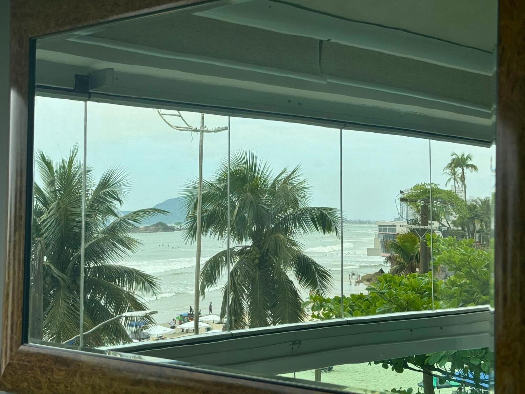 גוארויה Apartamento Vista Para O Mar E Pe Na Areia מראה חיצוני תמונה