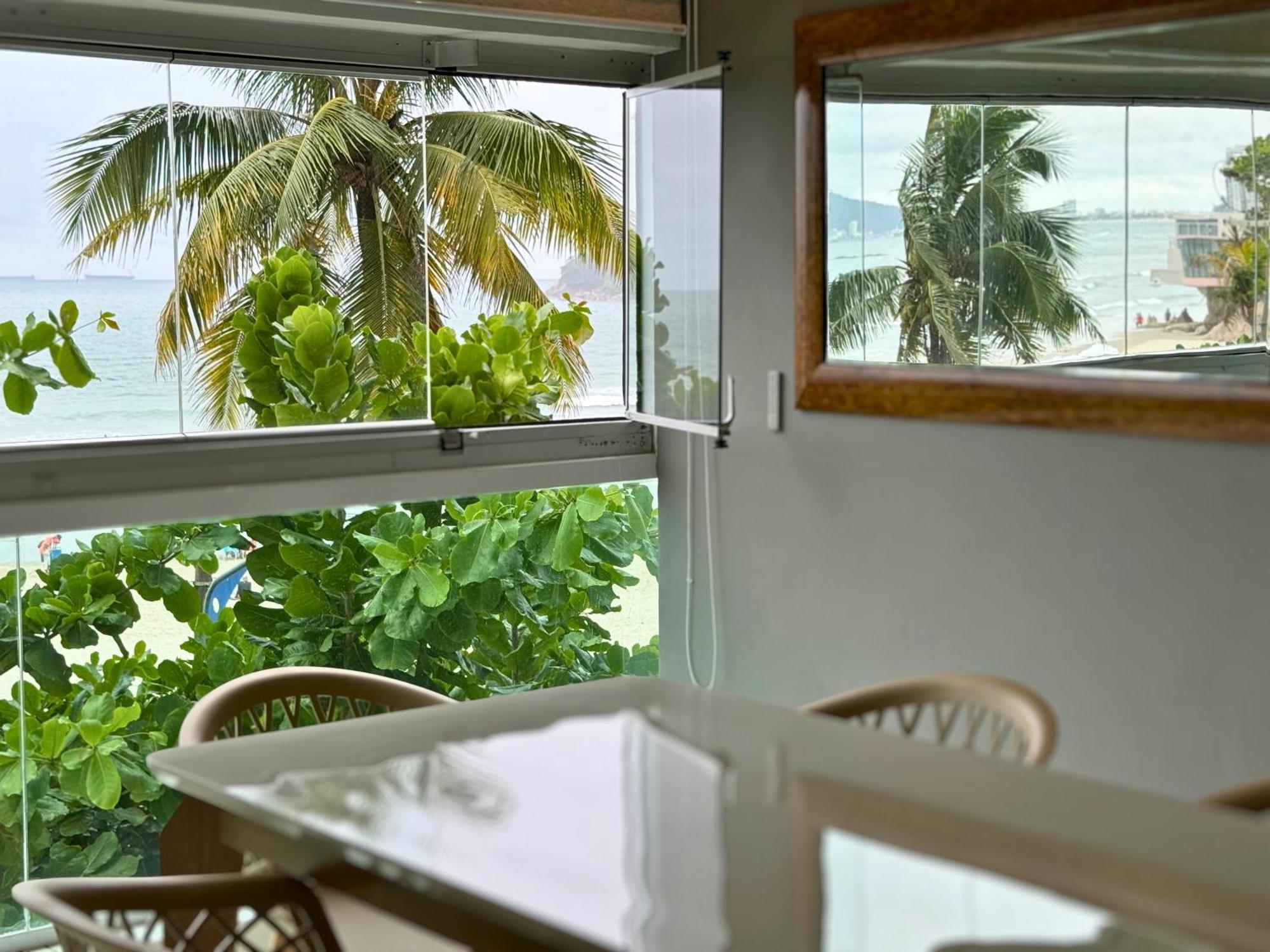 גוארויה Apartamento Vista Para O Mar E Pe Na Areia מראה חיצוני תמונה